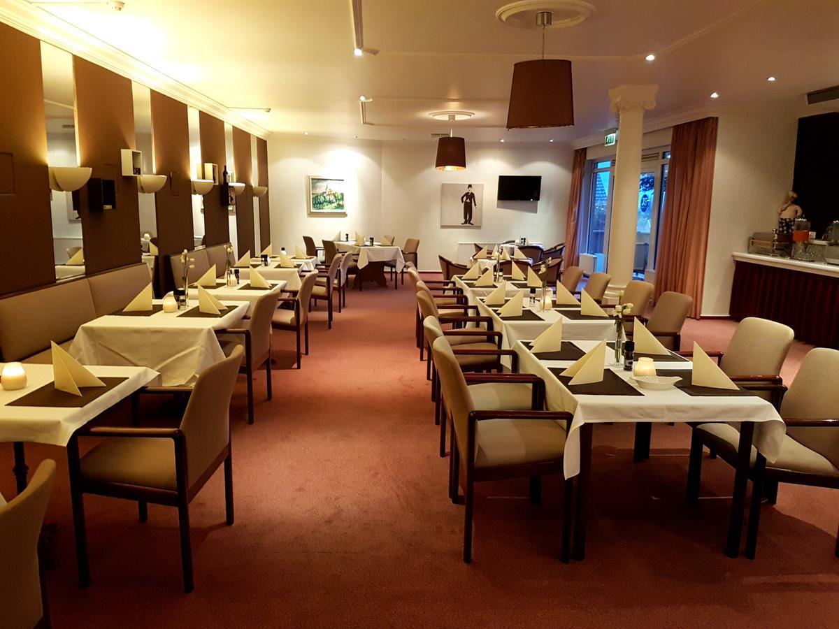 Js Hotel Епен Екстериор снимка